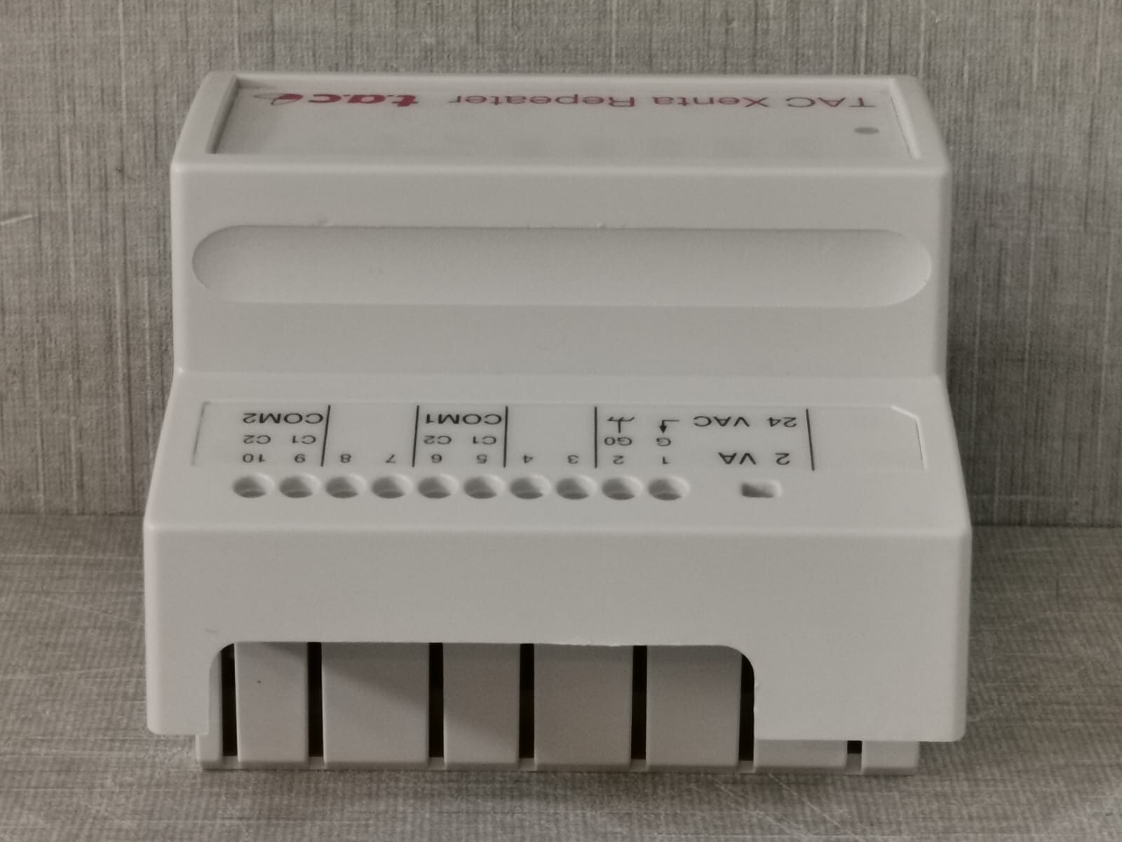 Schneider TAC Xenta TP/FT-10 Repeat Schneider Electric TAC Xenta TP/FT-10 Repeat 0-073-0912-0- WITHOUT BASE 6