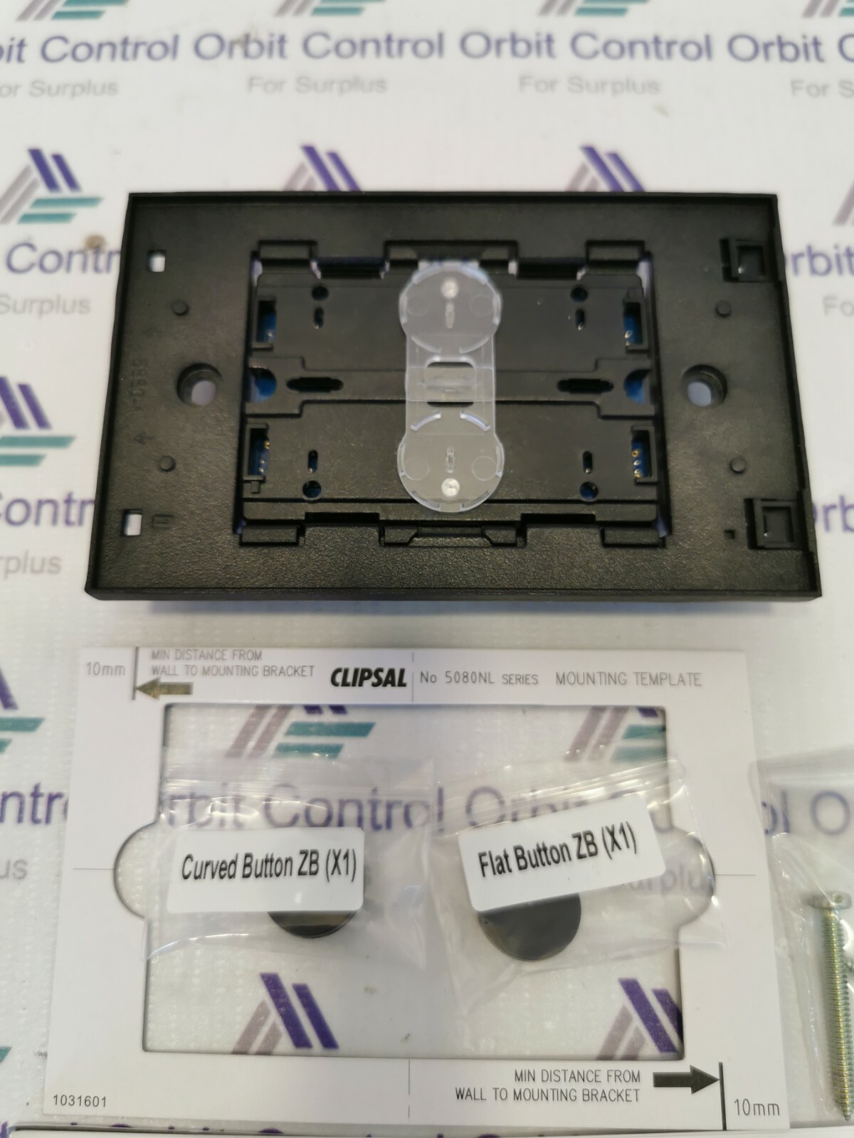 Clipsal R5041NL Clipsal R5041NL C-Bus Saturn Zen One Button Unit 4