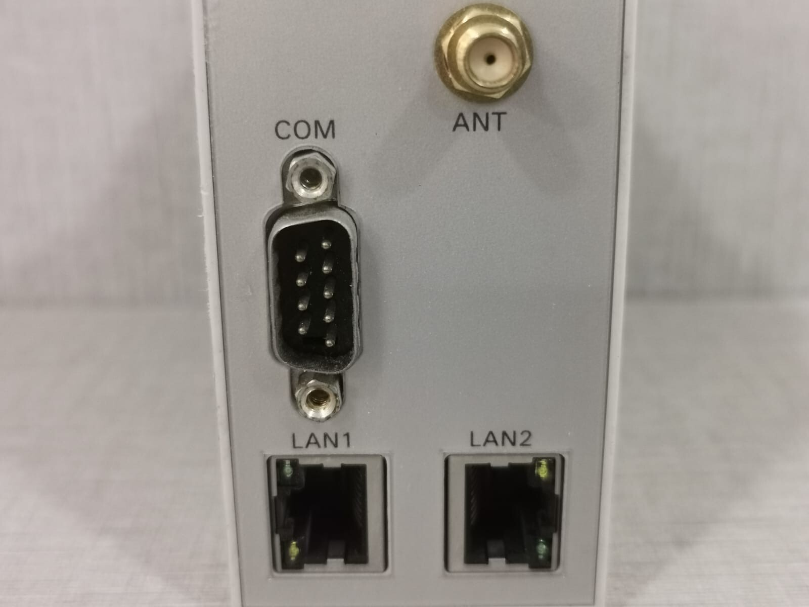 SSV SSV-9220330 IGW/922 - SSV Software Systems UMTS Modem remote access gateway 2