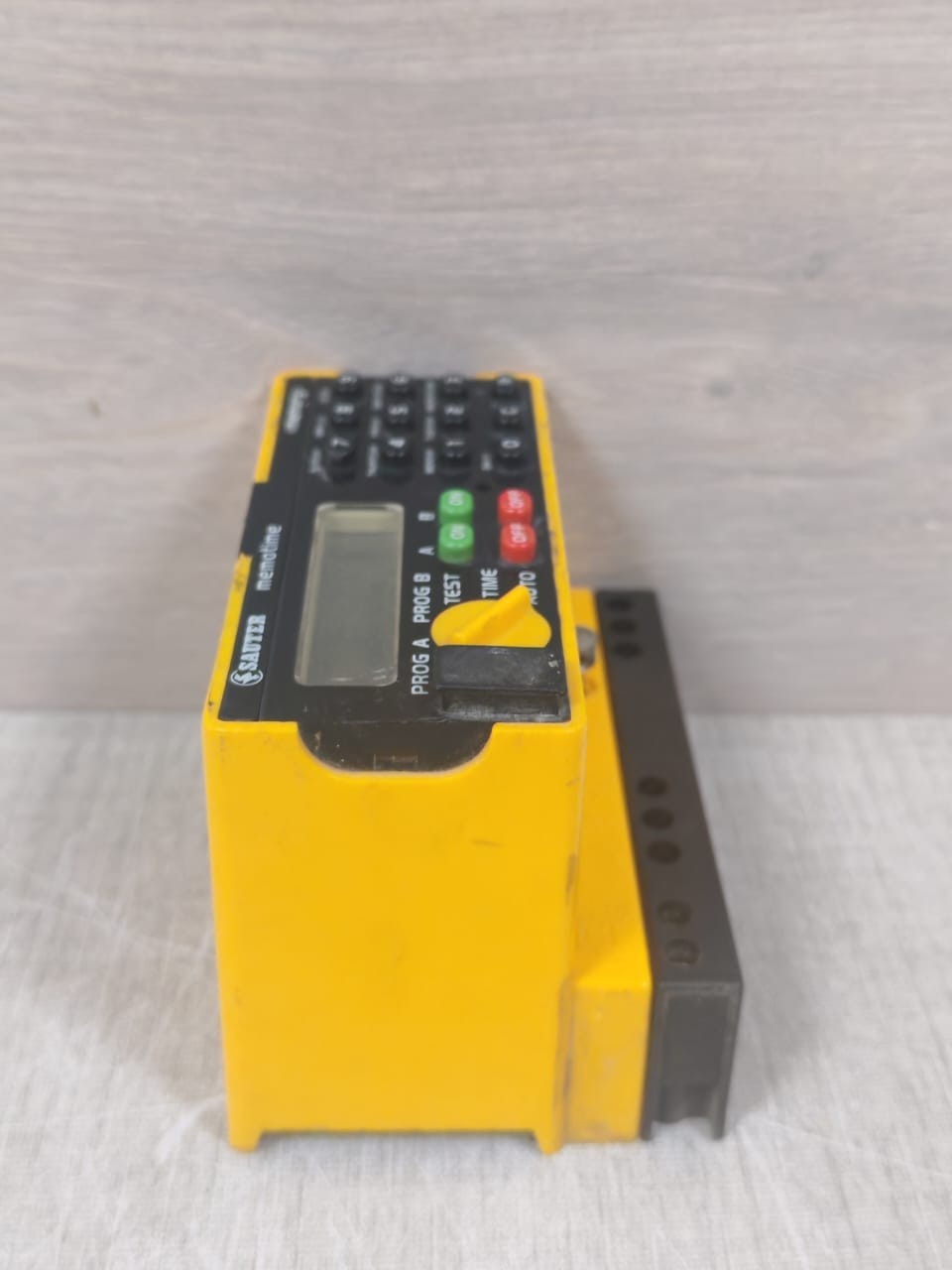 SAUTER ZDR102 F021 SAUTER ZDR102 F021 TIME SWITCH 5