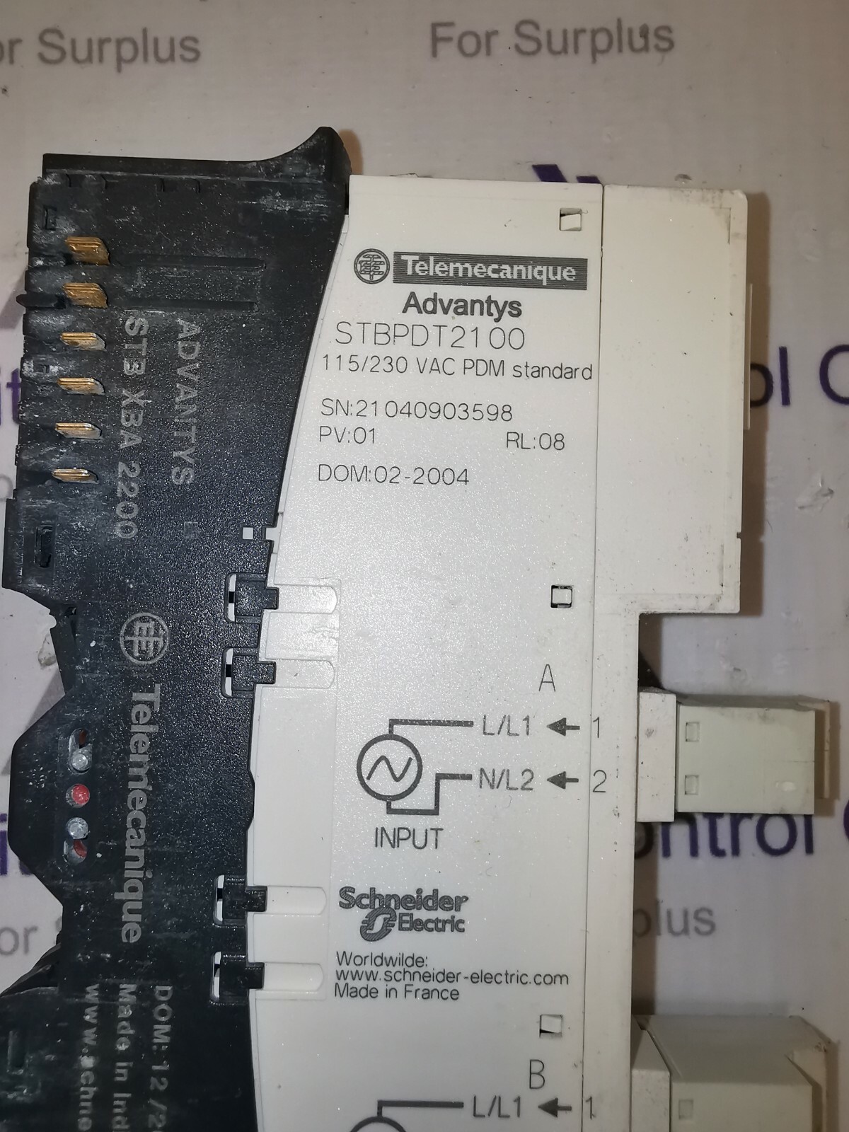 Schneider STBPDT2100 Schneider Advantys STBPDT2100 115/230 VAC PDM 4
