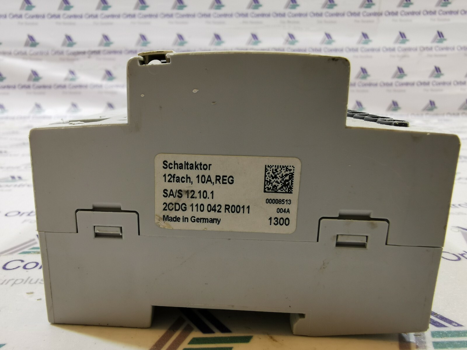 ABB 2CDG 110 042 R0011 ABB SA/S 12.10.1 Switch Actuator 2CDG110042R0011 3
