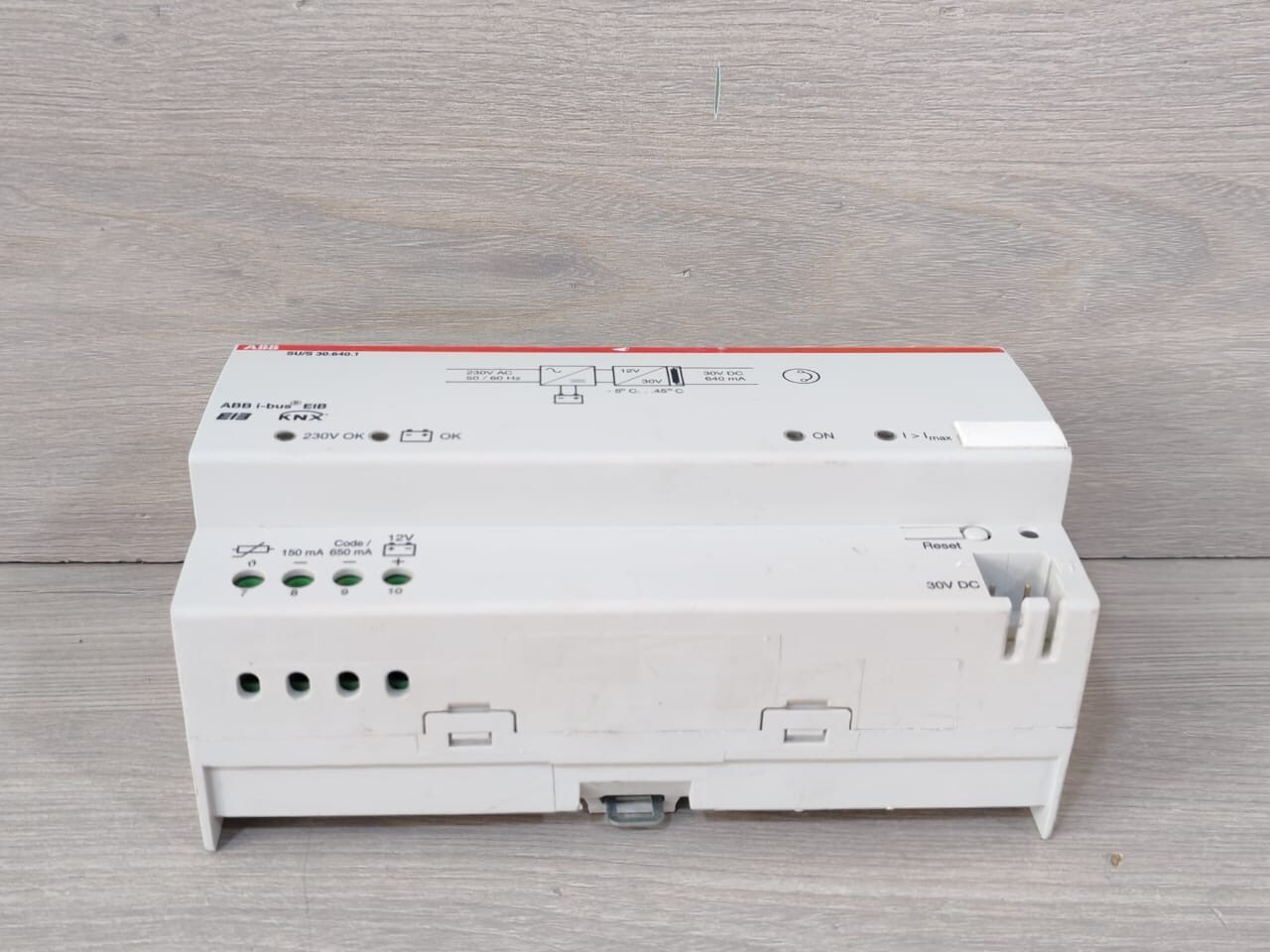 ABB GH Q631 0049 R011 ABB i-bus KNX SU/S 30.640.1 UNINTERRUPTIBLE EIB POWER SUPPLY GH Q631 0049 R011 8