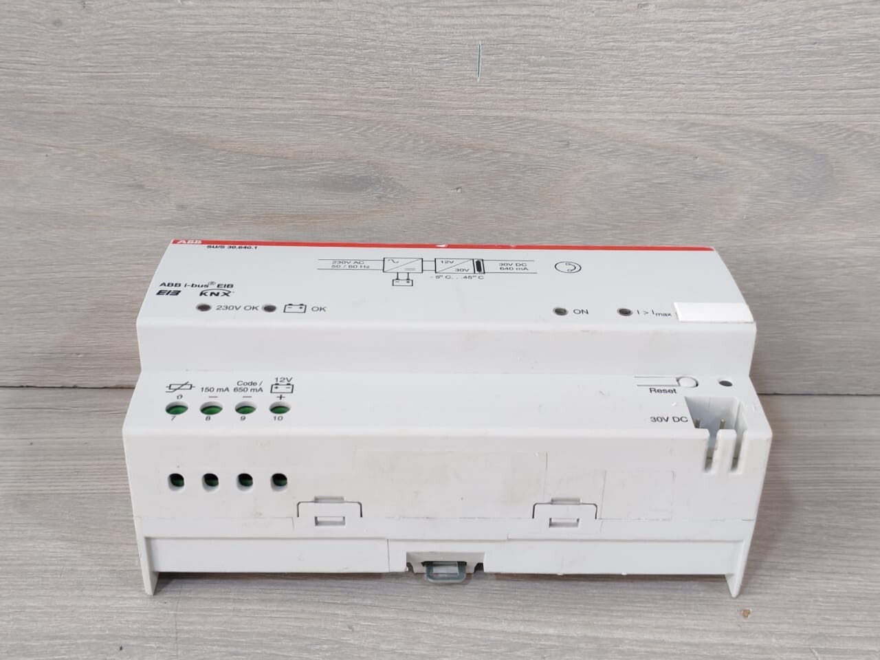 ABB GH Q631 0049 R011 ABB i-bus KNX SU/S 30.640.1 UNINTERRUPTIBLE EIB POWER SUPPLY GH Q631 0049 R011 9