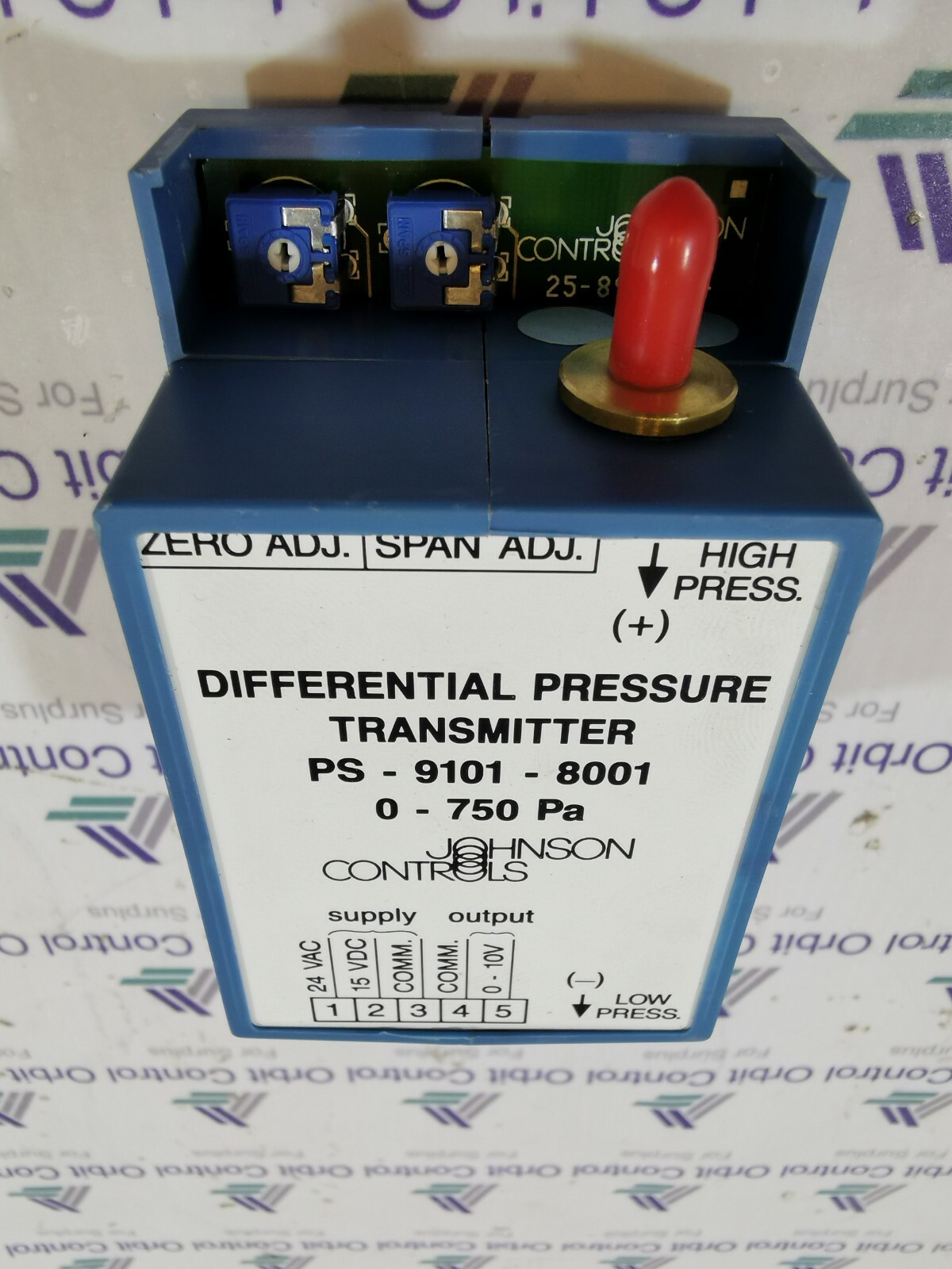 Johnson Controls PS-9101-8001 JOHNSON CONTROLS PS-9101-8001 DIFFERENTIAL PRESSURE TRANSMITTER / L0637 5