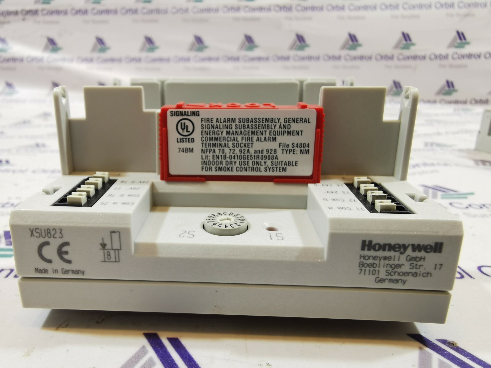 Honeywell XSU823 Honeywell XSU823 Screw terminal socket for binary inputs- WITH OLD STOCK BOX 3