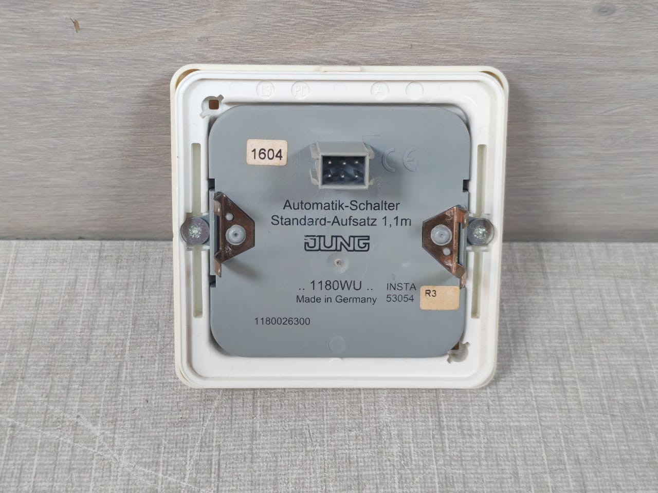 Jung 1180-WU JUNG 1180WU Automatic Universal Switch 5