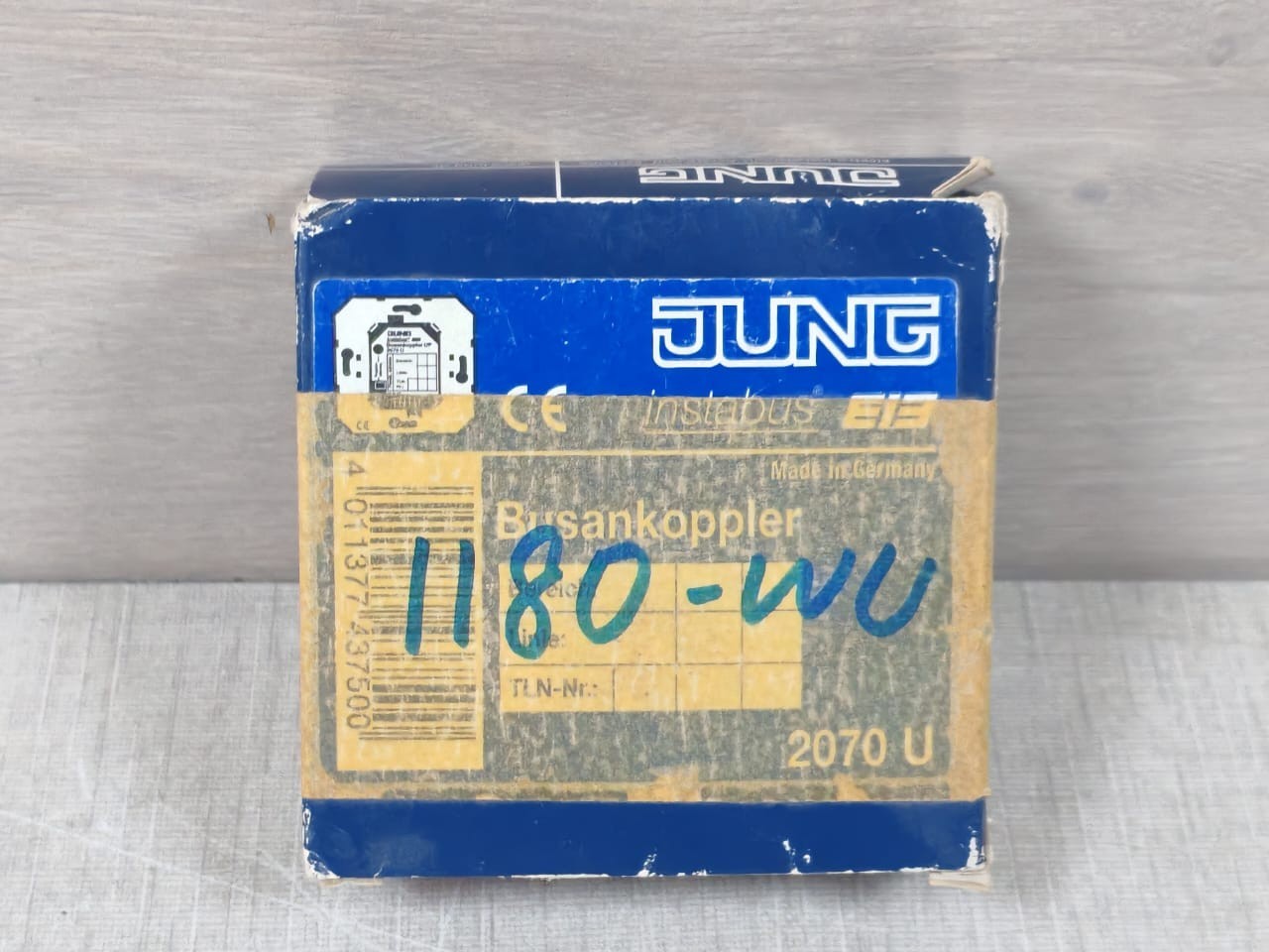 Jung 1180-WU JUNG 1180WU Automatic Universal Switch 9