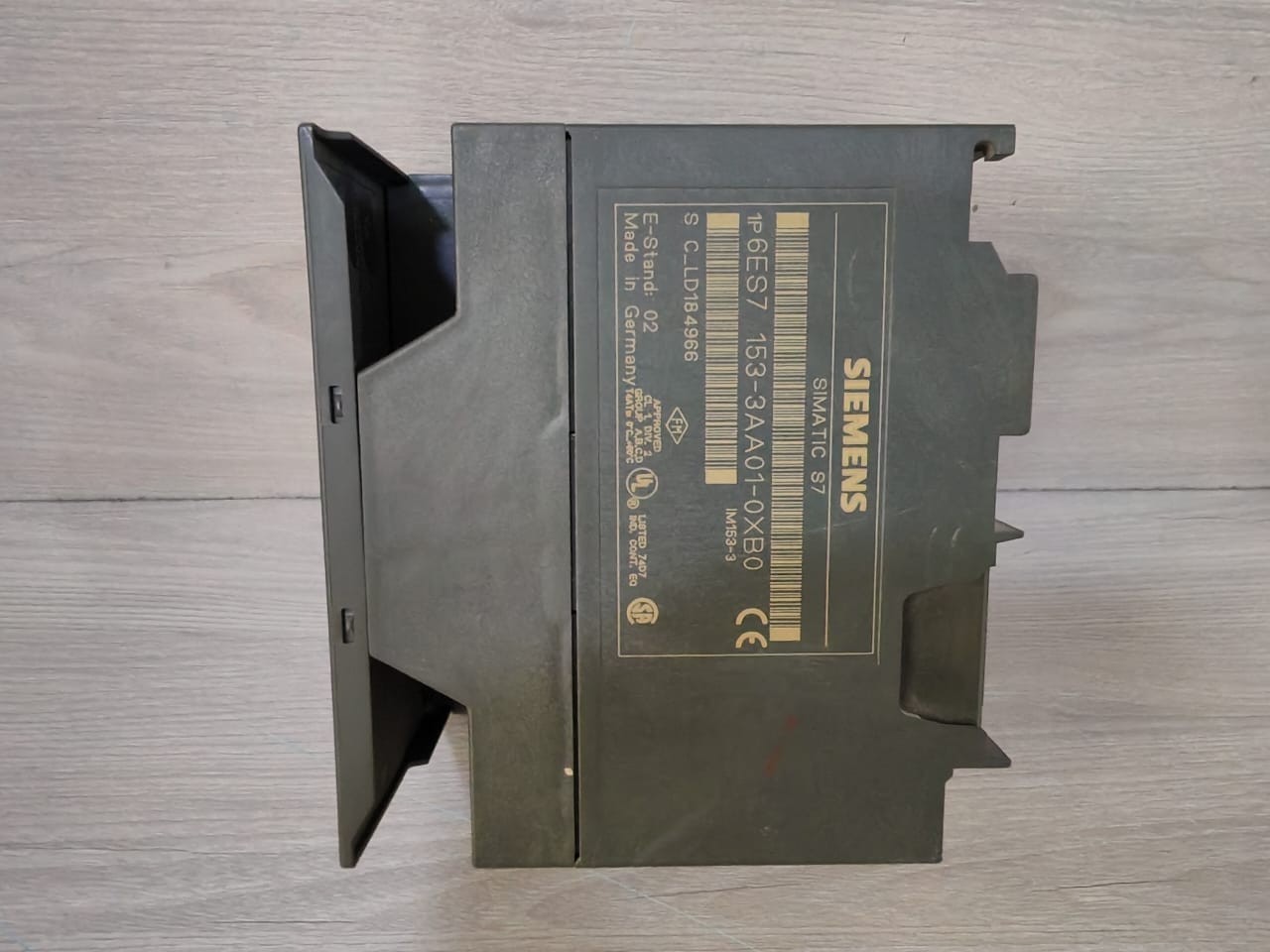 Siemens 6ES7-153-3AA01-0XB0 SIEMENS 6ES7 153-3AA01-0XB0 SIMATIC ET 200M INTERFACE MODULE 4