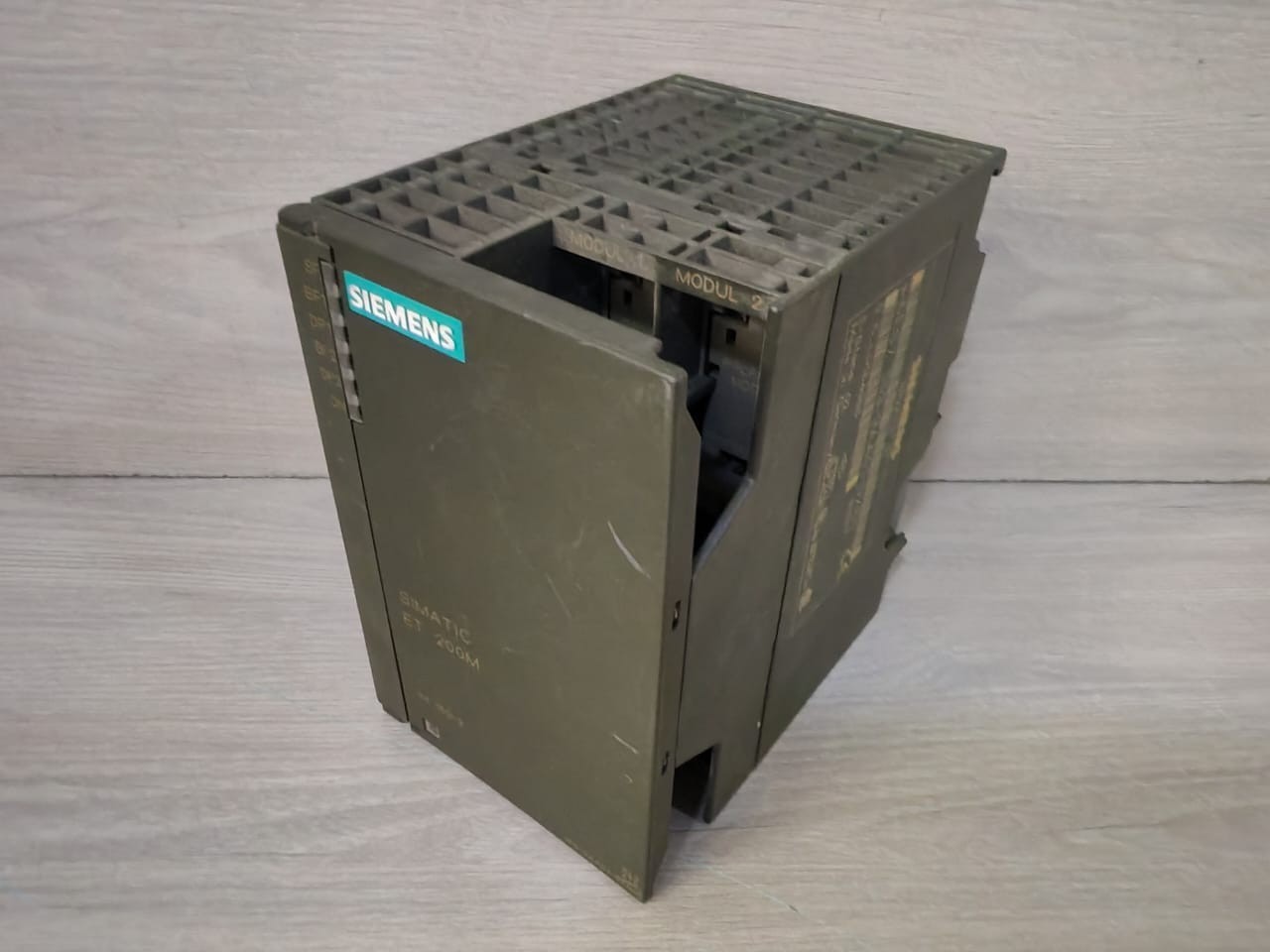 Siemens 6ES7-153-3AA01-0XB0 SIEMENS 6ES7 153-3AA01-0XB0 SIMATIC ET 200M INTERFACE MODULE 10