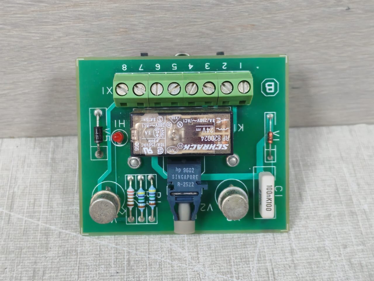 ABB SADT38REC ABB SADT38REC LIGHT RELAY FOR 37EAF CODE: 57880244 2