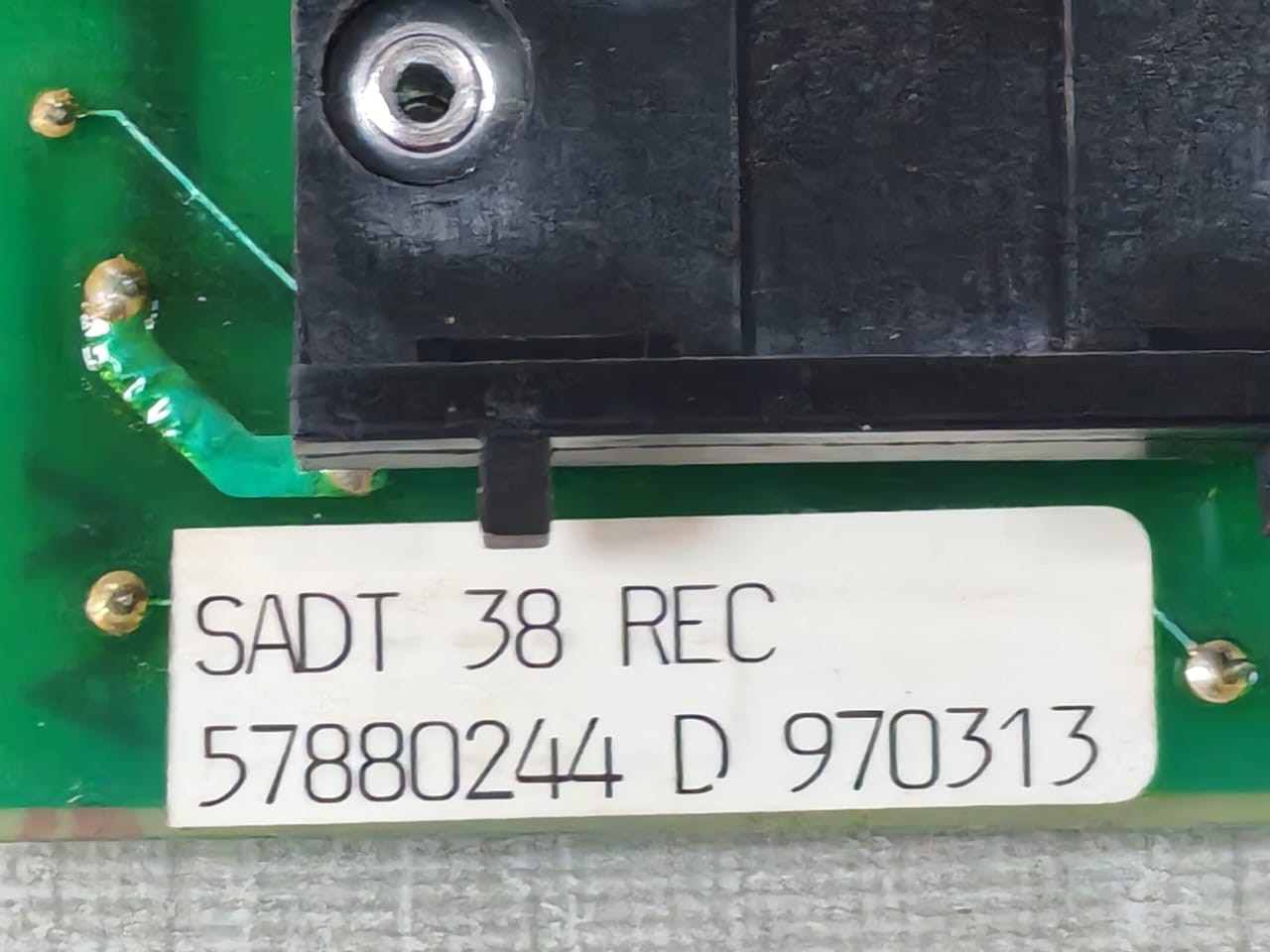 ABB SADT38REC ABB SADT38REC LIGHT RELAY FOR 37EAF CODE: 57880244 7