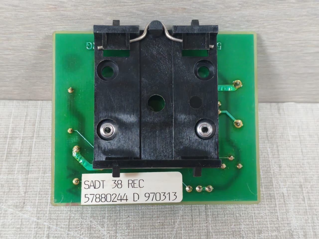 ABB SADT38REC ABB SADT38REC LIGHT RELAY FOR 37EAF CODE: 57880244 8