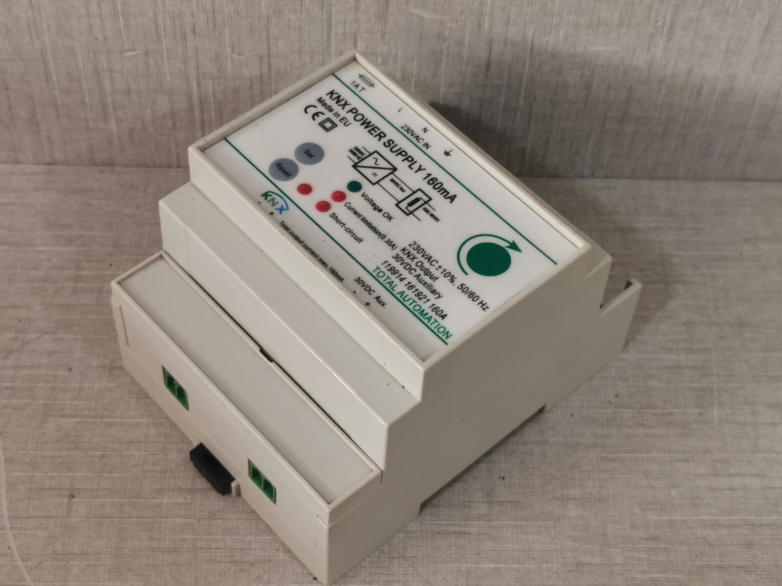 KNX 16 mA KNX POWER SUPPLY 160 mA TOTAL AUTOMATION 8