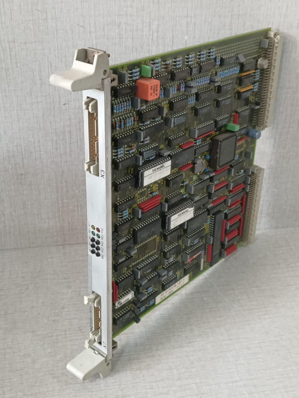Siemens 9811-2BE52 SIEMENS 6SC 9811-2BE52 / 459001.9214.52-WITH BROKEN CONNECTOR CLIP 2