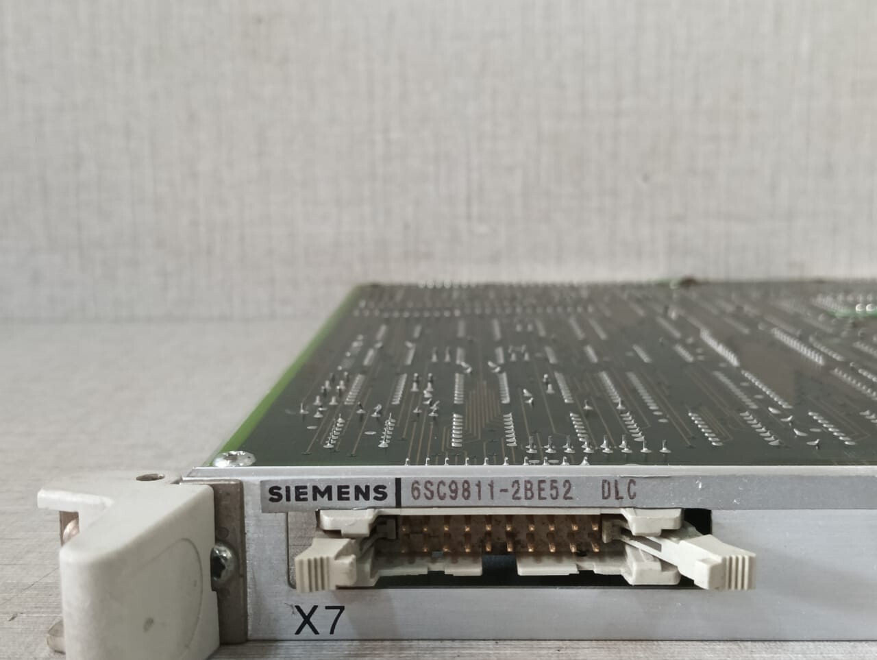 Siemens 9811-2BE52 SIEMENS 6SC 9811-2BE52 / 459001.9214.52-WITH BROKEN CONNECTOR CLIP 3