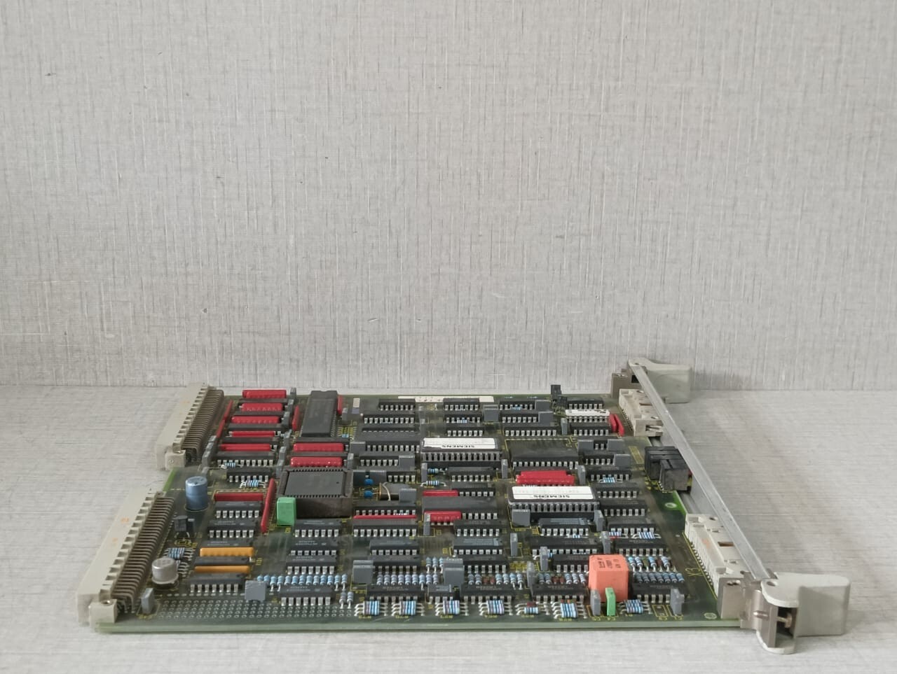Siemens 9811-2BE52 SIEMENS 6SC 9811-2BE52 / 459001.9214.52-WITH BROKEN CONNECTOR CLIP 8