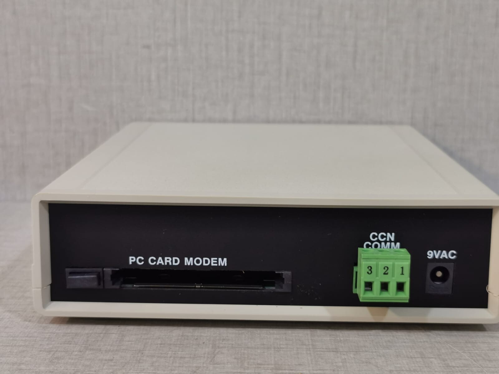 Carrier CEPL130343-01 Carrier CEPL130343-01 COMPORT NETWORK 8