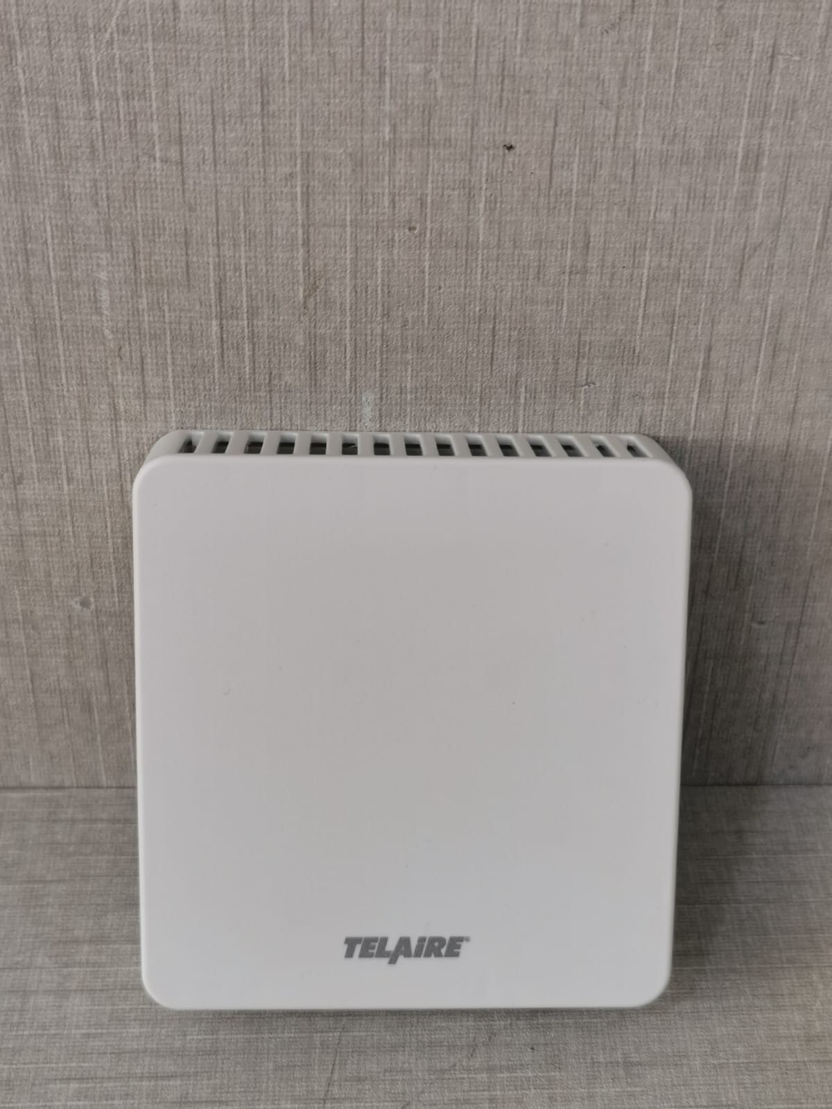 TELAIRE T5100-E-V TELAIRE AIRESTAT T5100-E-V CO2 VENTILATION CONTROLLER 2