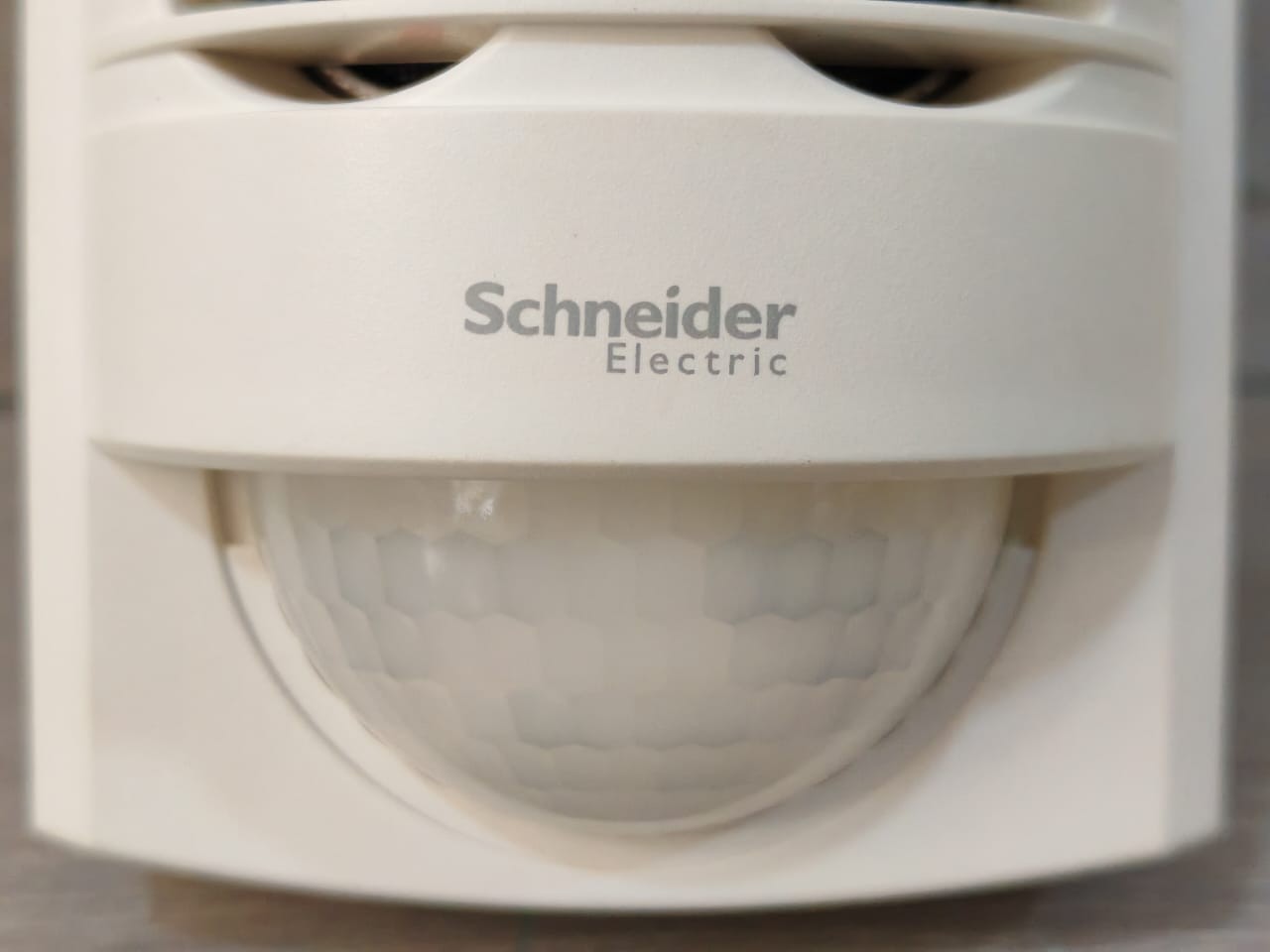 Schneider Electric LOAD-200 SCHNEIDER CU200WE ARGUS SINGLE LOAD 200 DUAL TECHNOLOGY 5