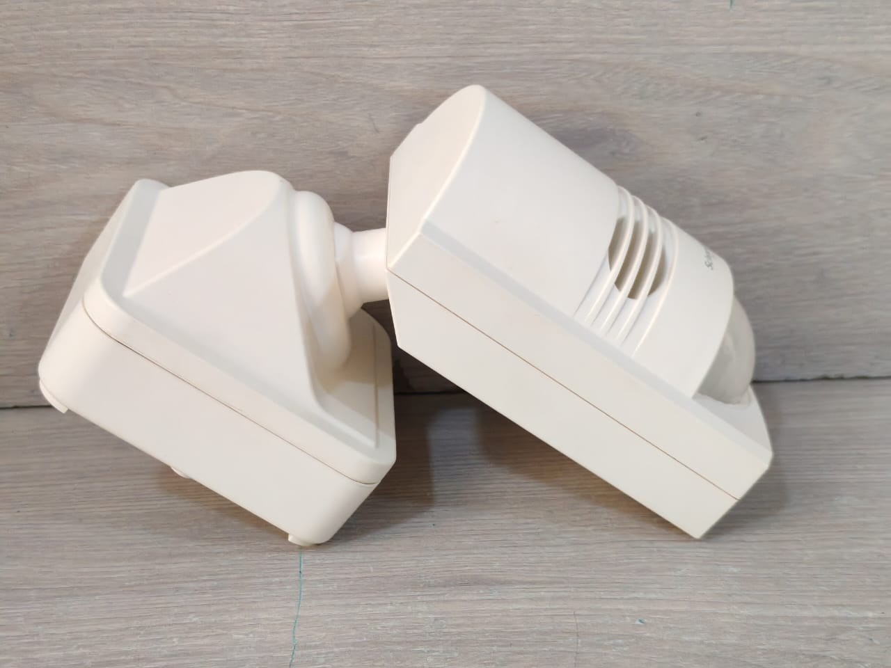 Schneider Electric LOAD-200 SCHNEIDER CU200WE ARGUS SINGLE LOAD 200 DUAL TECHNOLOGY 9