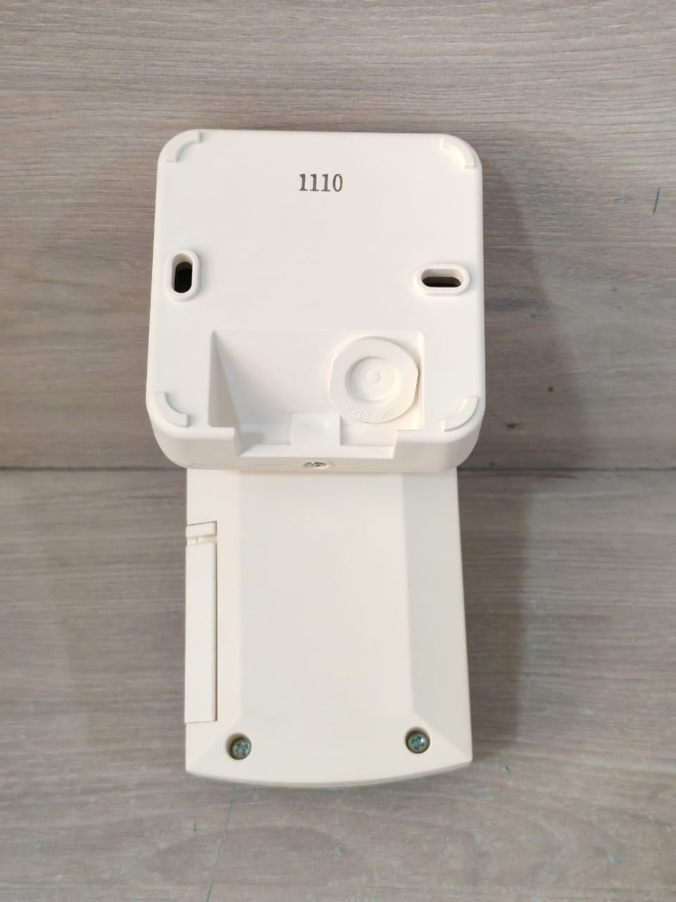 Schneider Electric LOAD-200 SCHNEIDER CU200WE ARGUS SINGLE LOAD 200 DUAL TECHNOLOGY 10