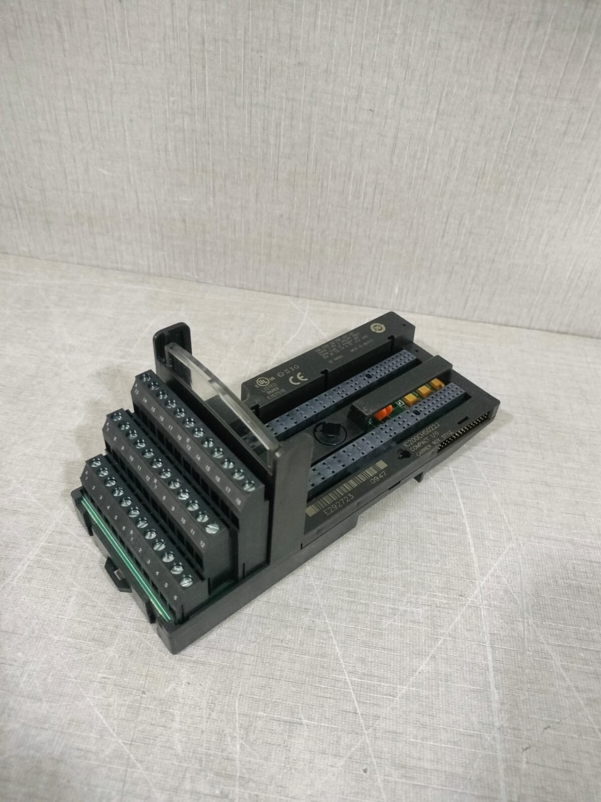 GE FANUC IC200CHS022J GE FANUC IC200CHS022J I/O CARRIER BOX STYLE 3