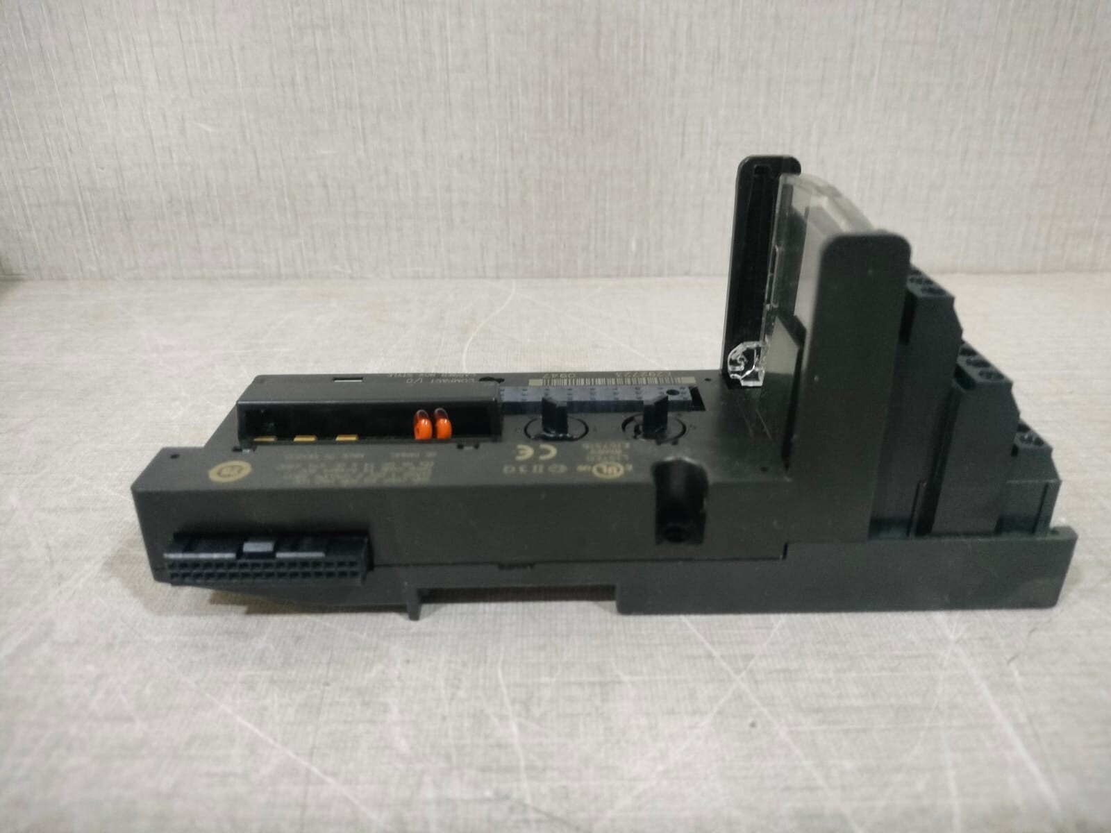 GE FANUC IC200CHS022J GE FANUC IC200CHS022J I/O CARRIER BOX STYLE 8