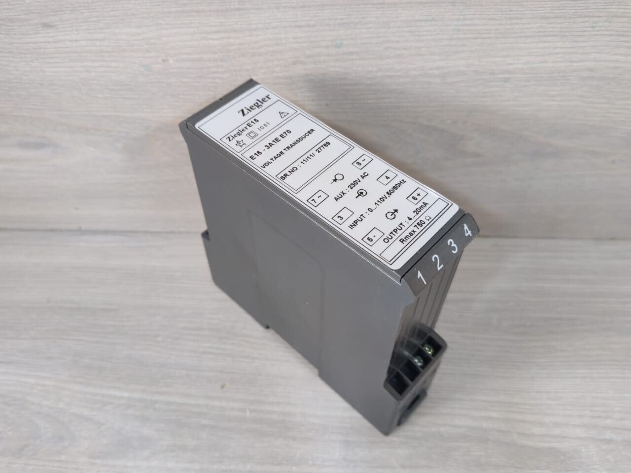ZIEGLER E15-3A1E E70 ZIEGLER E15-3A1E E70 VOLTAGE TRANSDUCER 10