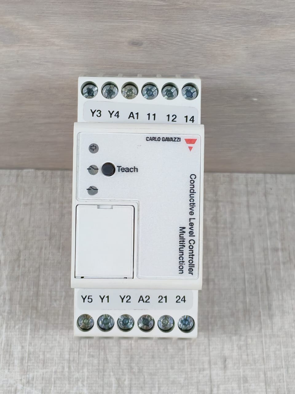 Carlo Gavazzi CLD4MT2DM24 CARLO GAVAZZI CLD4MT2DM24 CONDUCTIVE LEVEL CONTROLLER 3