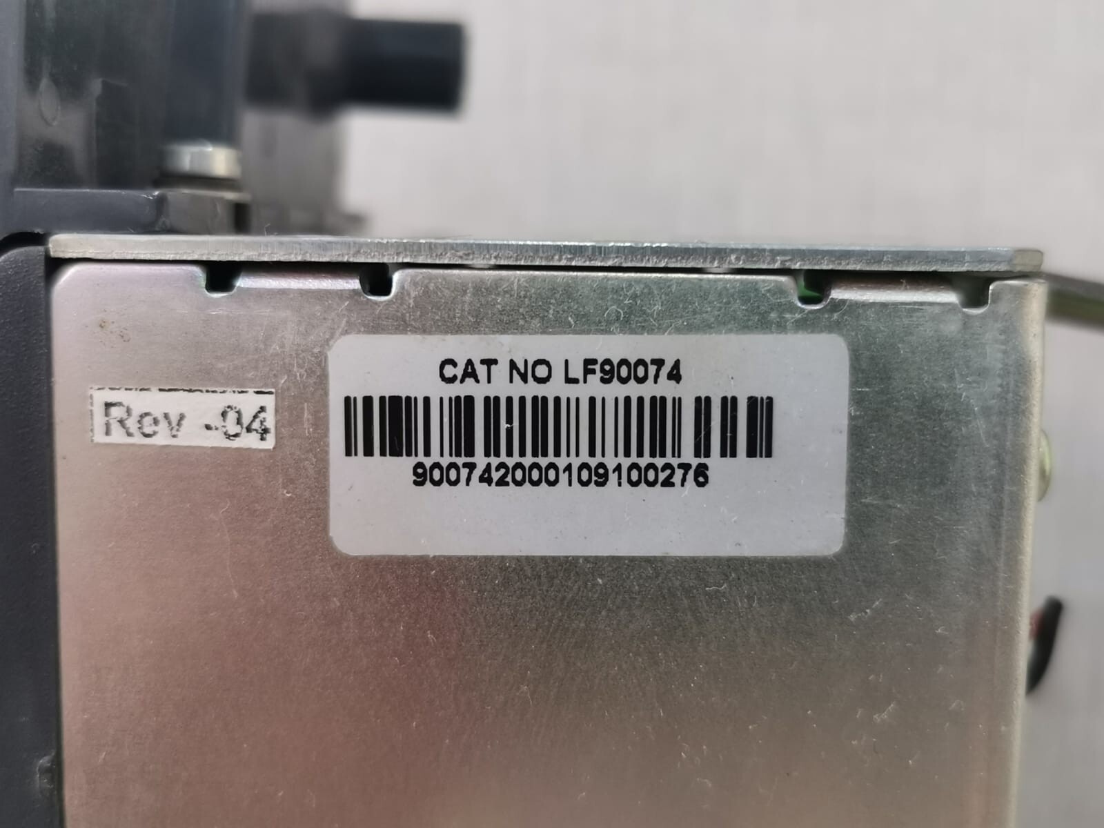 UN-RS REV-04 UN-RS2G LF90074 Rev 04 Controller UN-RS2G-WITH DENTS 5