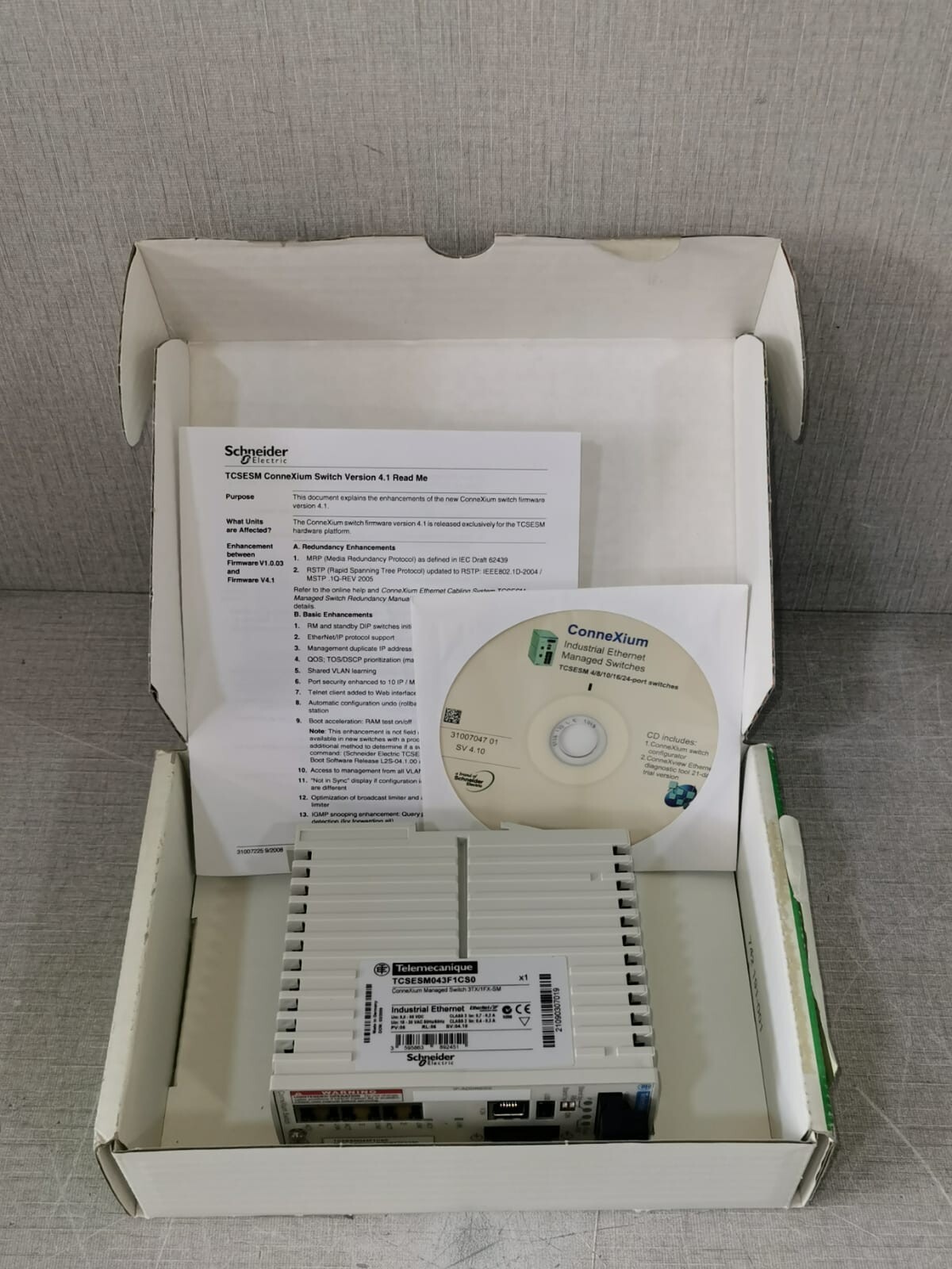 Schneider Electric TCSESM043F1CS0 TELEMECANIQUE by SCHNEIDER ELECTRIC TCSESM043F1CS0 CONNEXIUM MANAGED SWITCH 2