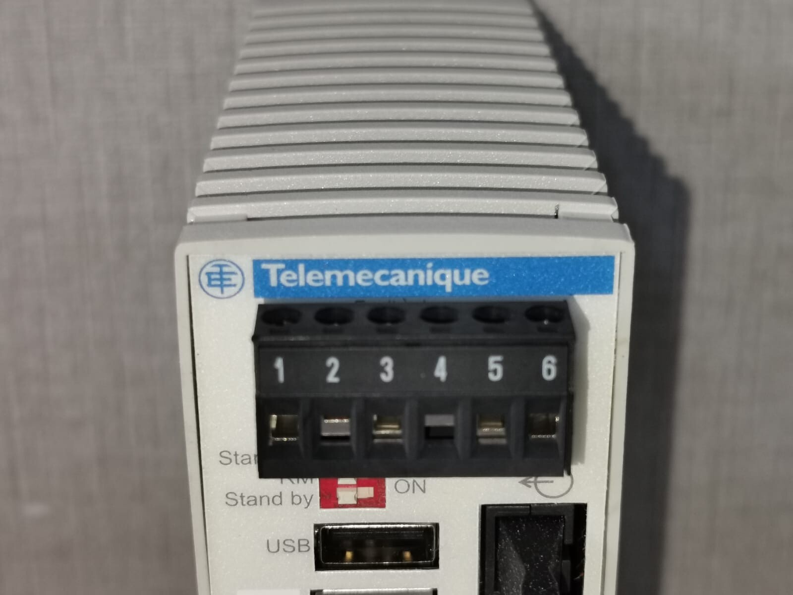 Schneider Electric TCSESM043F1CS0 TELEMECANIQUE by SCHNEIDER ELECTRIC TCSESM043F1CS0 CONNEXIUM MANAGED SWITCH 5
