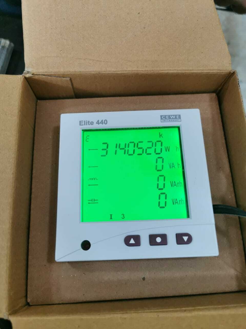 CEWE ELITE 440-447 CEWE multi-function electric meter ELITE 440-447 Type D3B 7