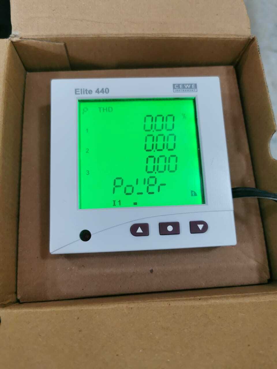 CEWE ELITE 440-447 CEWE multi-function electric meter ELITE 440-447 Type D3B 9