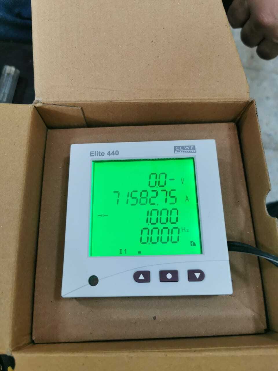 CEWE ELITE 440-447 CEWE multi-function electric meter ELITE 440-447 Type D3B 10