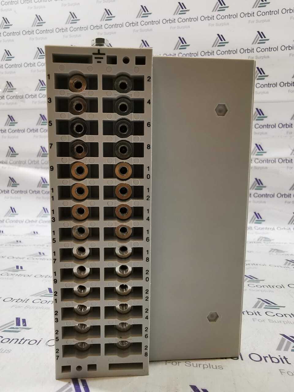 Siemens 7PG1521-2FB30-1CF0 Siemens TR212 Reyrolle High Speed Trip Relay 7PG1521-2FB30-1CF0 7