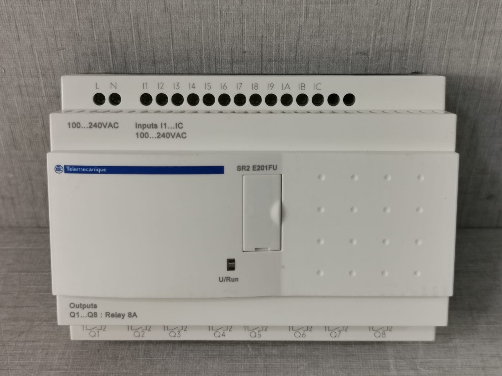 Telemecanique SR2 E201FU TELEMECANIQUE /SCHNEIDER ELECTRIC SR2 E201FU COMPACT SMART RELAY 3