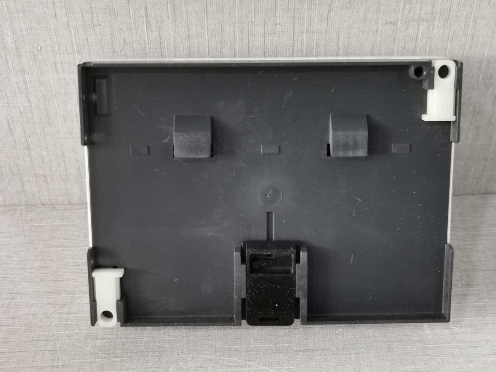 Telemecanique SR2 E201FU TELEMECANIQUE /SCHNEIDER ELECTRIC SR2 E201FU COMPACT SMART RELAY 9