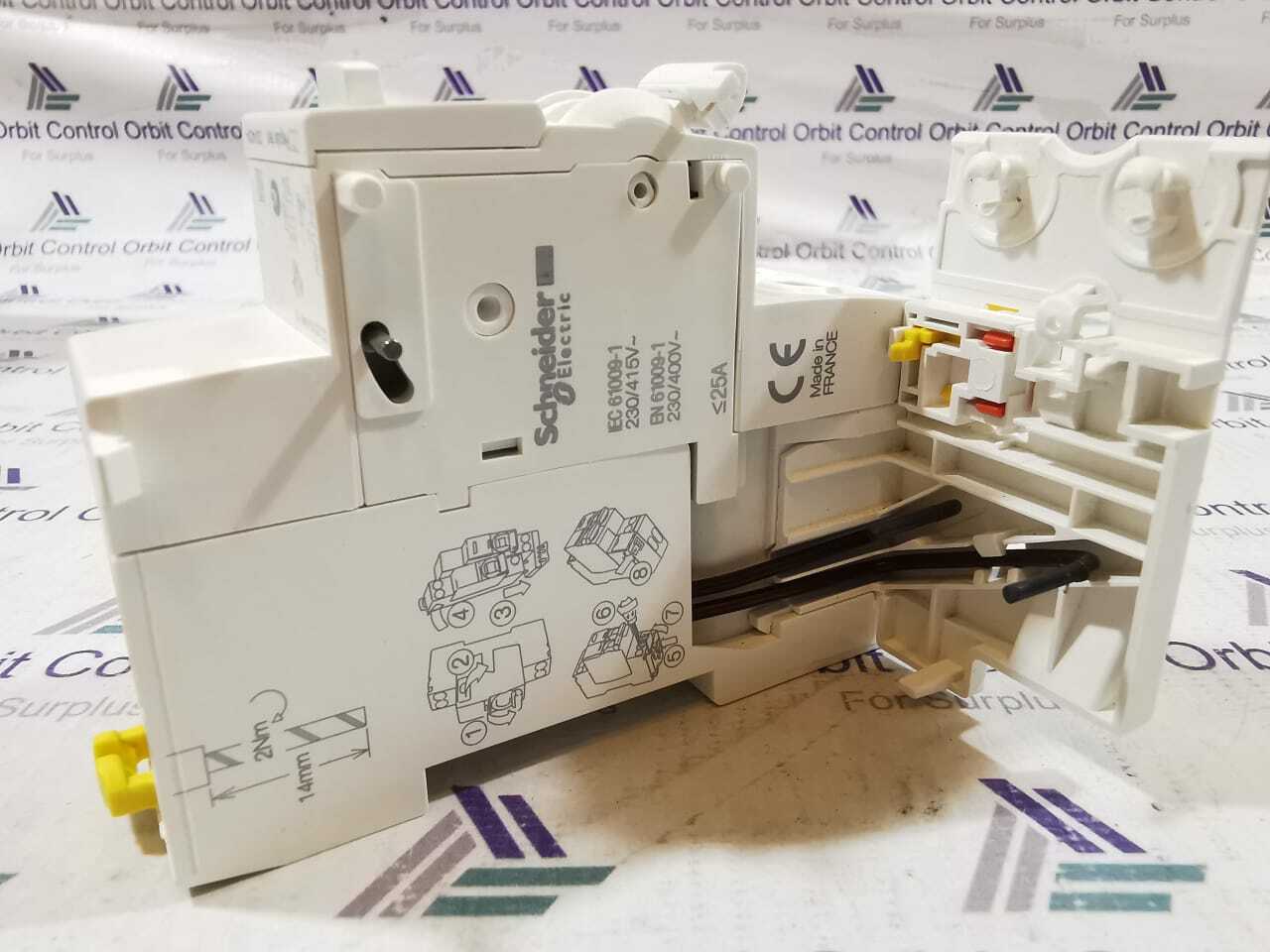 Schneider Electric IC60 SCHNEIDER A9V12225 / 2P-25A-100mA-AC Acti 9- Vigi iC60 4