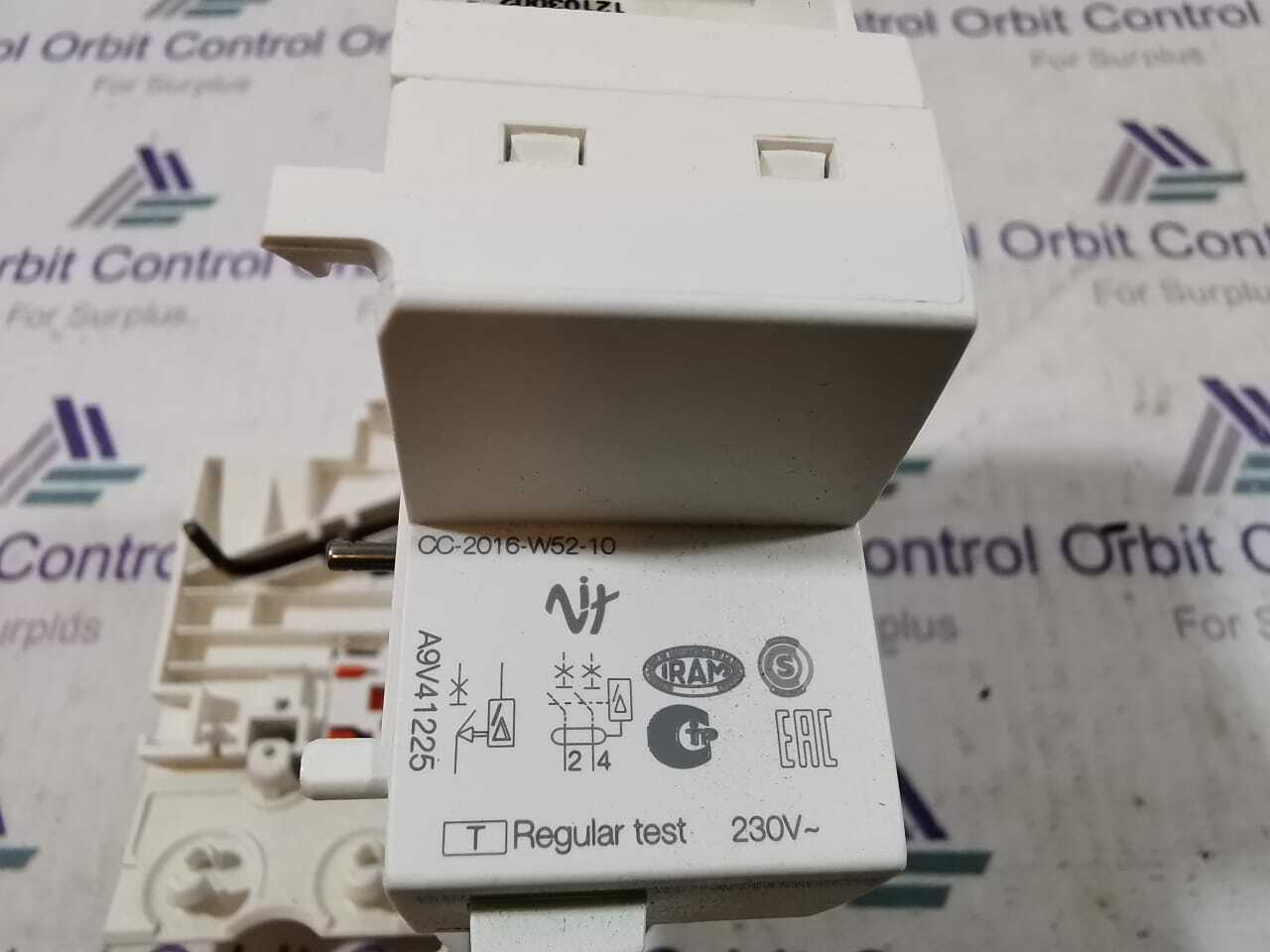 Schneider Electric Acti 9- Vigi iC60 SCHNEIDER A9V41225 / 2P-25A-30mA-AC Acti 9- Vigi iC60 4
