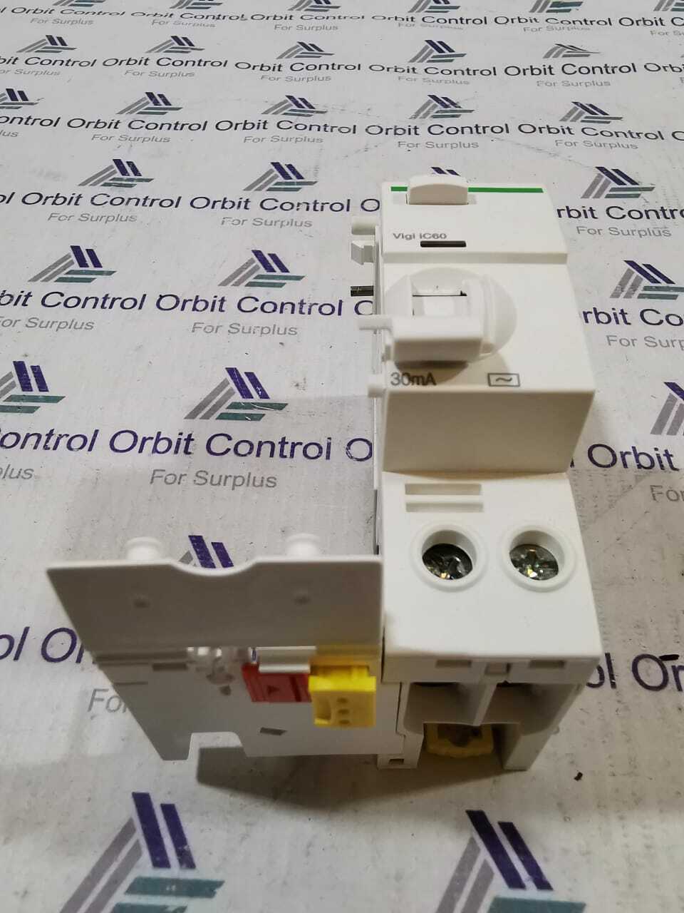 Schneider Electric Acti 9- Vigi iC60 SCHNEIDER A9V41225 / 2P-25A-30mA-AC Acti 9- Vigi iC60 6