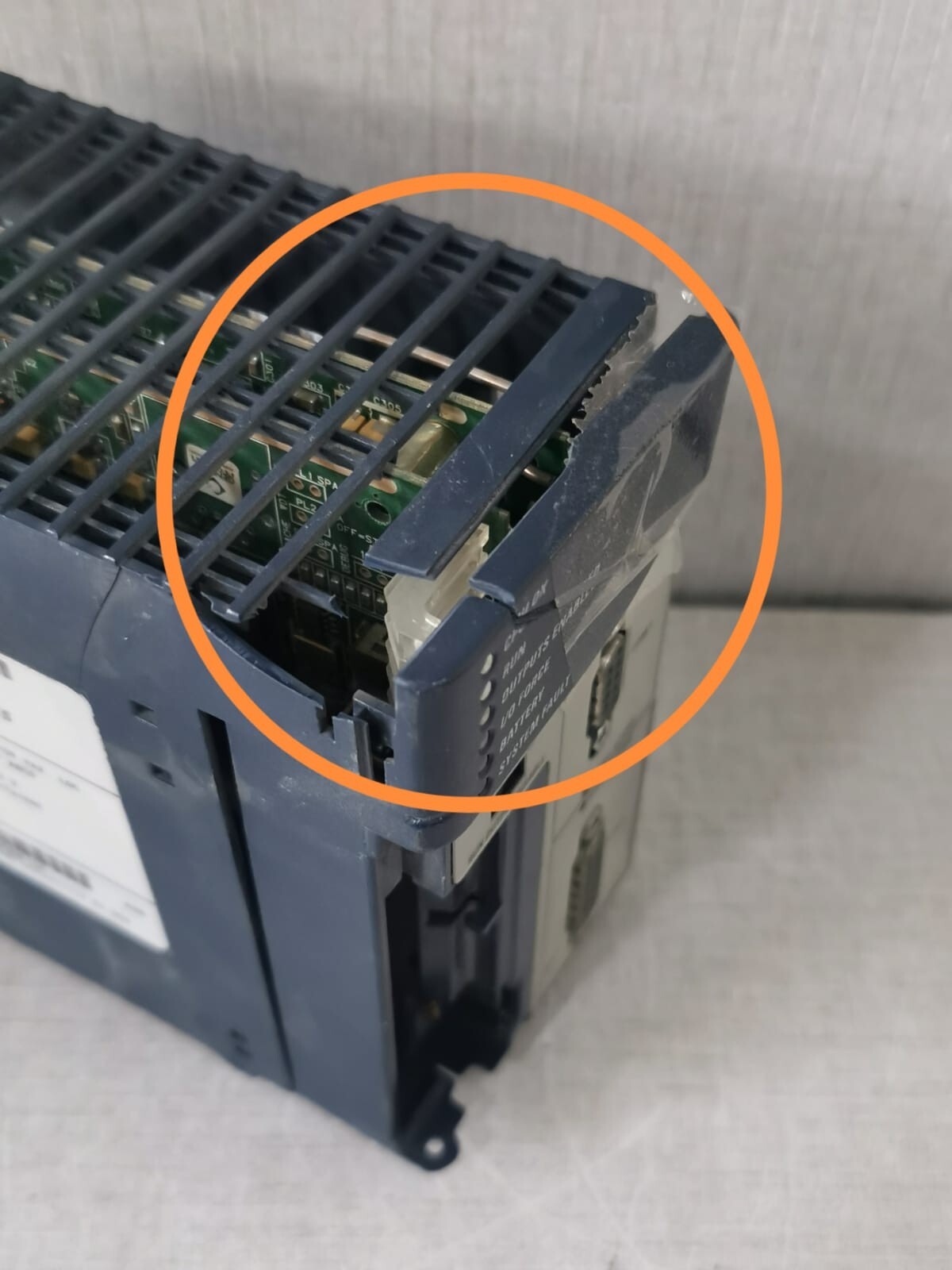 GE FANUC IC695CPU310-DK GE FANUC CPU310 SYSTEM IC695CPU310-DK TWO SERIAL PORTS RX3i - Broken Case 7