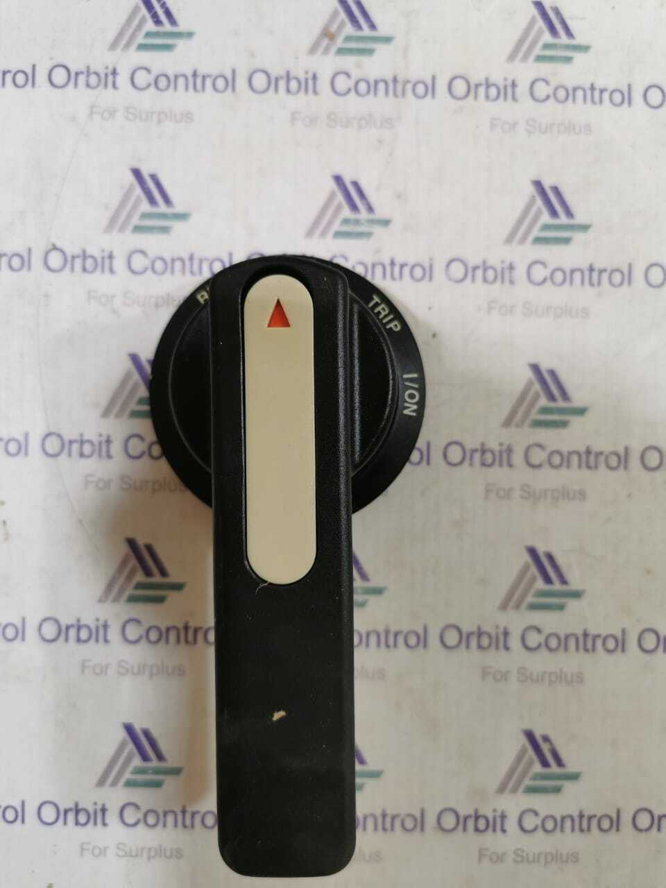 CUTLER HAMMER 68C6050G06 CUTLER HAMMER ROTARY HANDLE ASSEMBLY-BLACK 68C6050G06 3