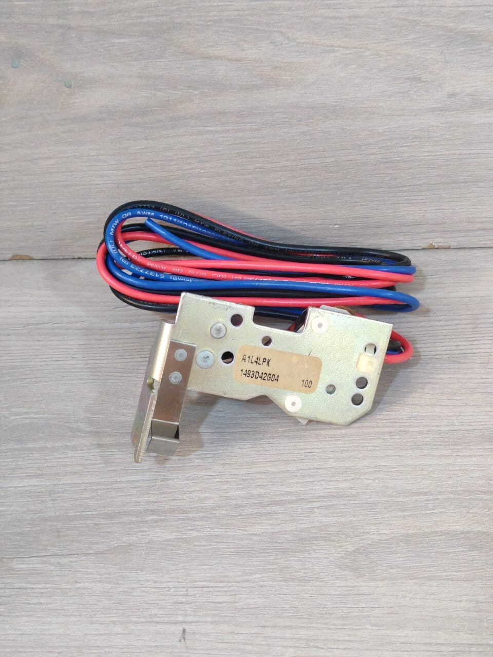Eaton A1L4LPK EATON A1L4LPK AL/LO SWITCH SERIES C TYPE L-BREAKER 1493D42G04 3