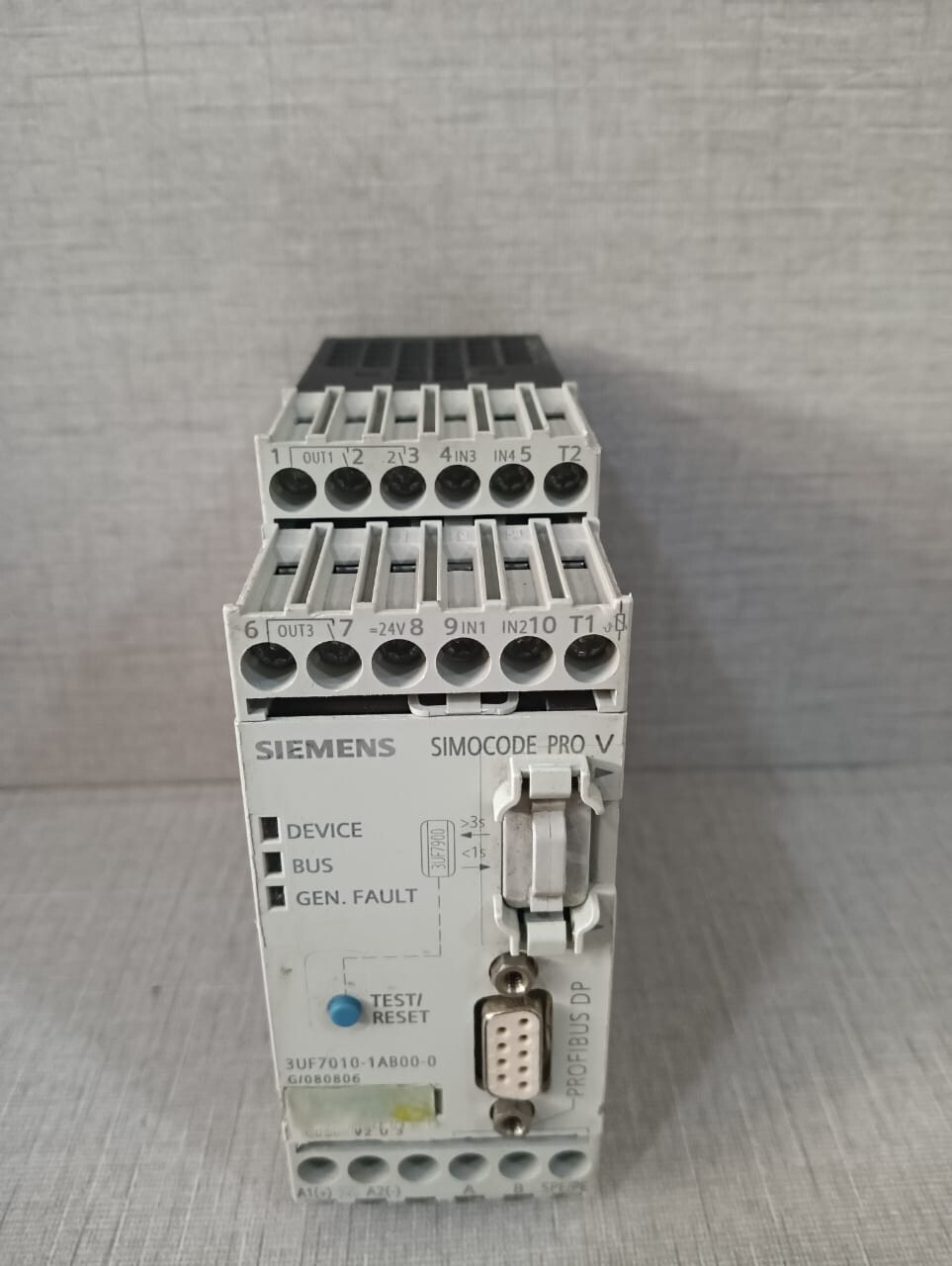 Siemens 3UF7010-1AB00-0 Basic Unit Simocode Pro V