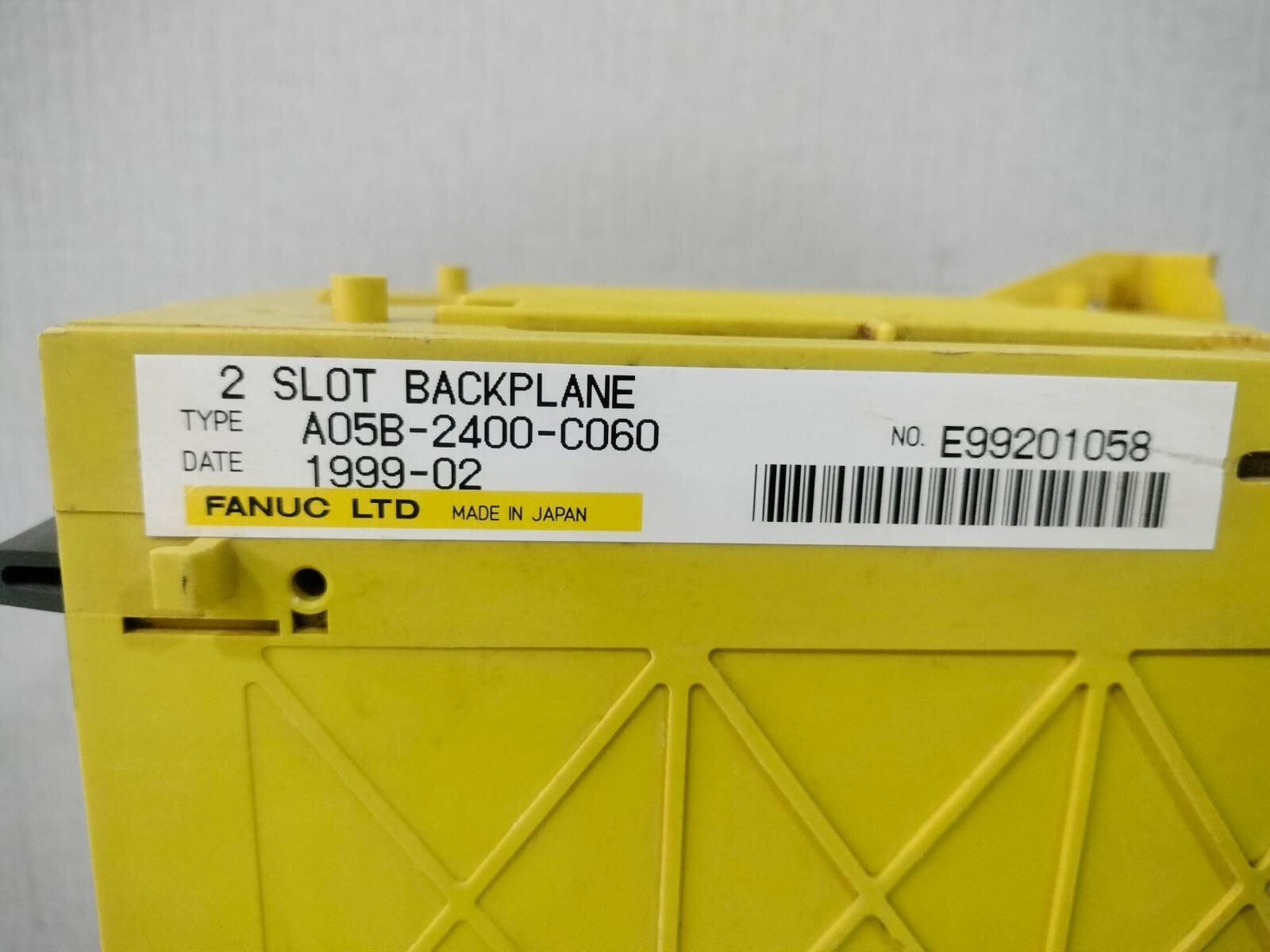 Fanuc A05B-2400-C060 FANUC A05B-2400-C060 / E99201058 2 SLOT BACKPLANE 6