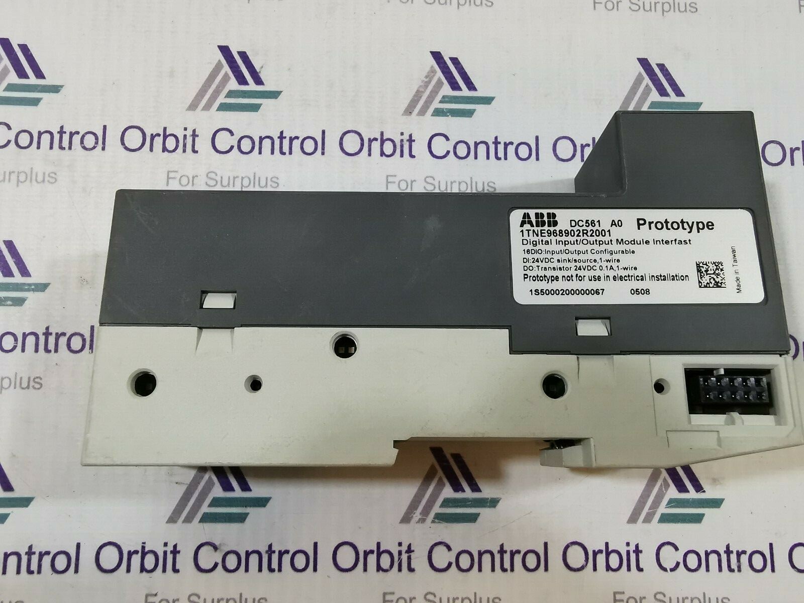 ABB DC561 DC561 ABB 1TNE968902R2001 RELAY MODULE 3