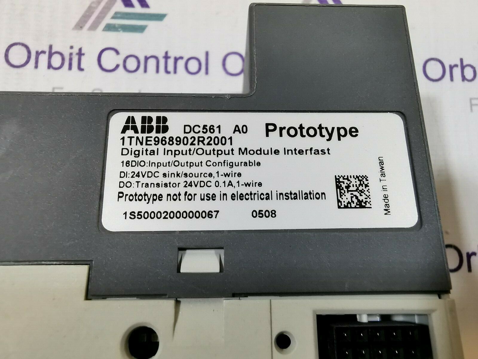ABB DC561 DC561 ABB 1TNE968902R2001 RELAY MODULE 4