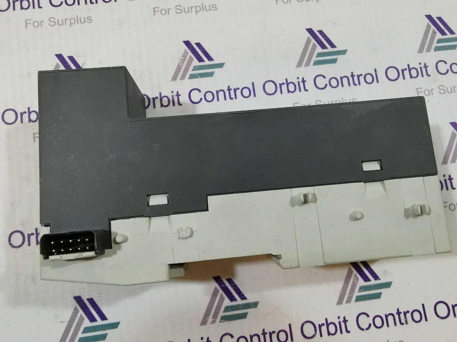 ABB DC561 DC561 ABB 1TNE968902R2001 RELAY MODULE 5